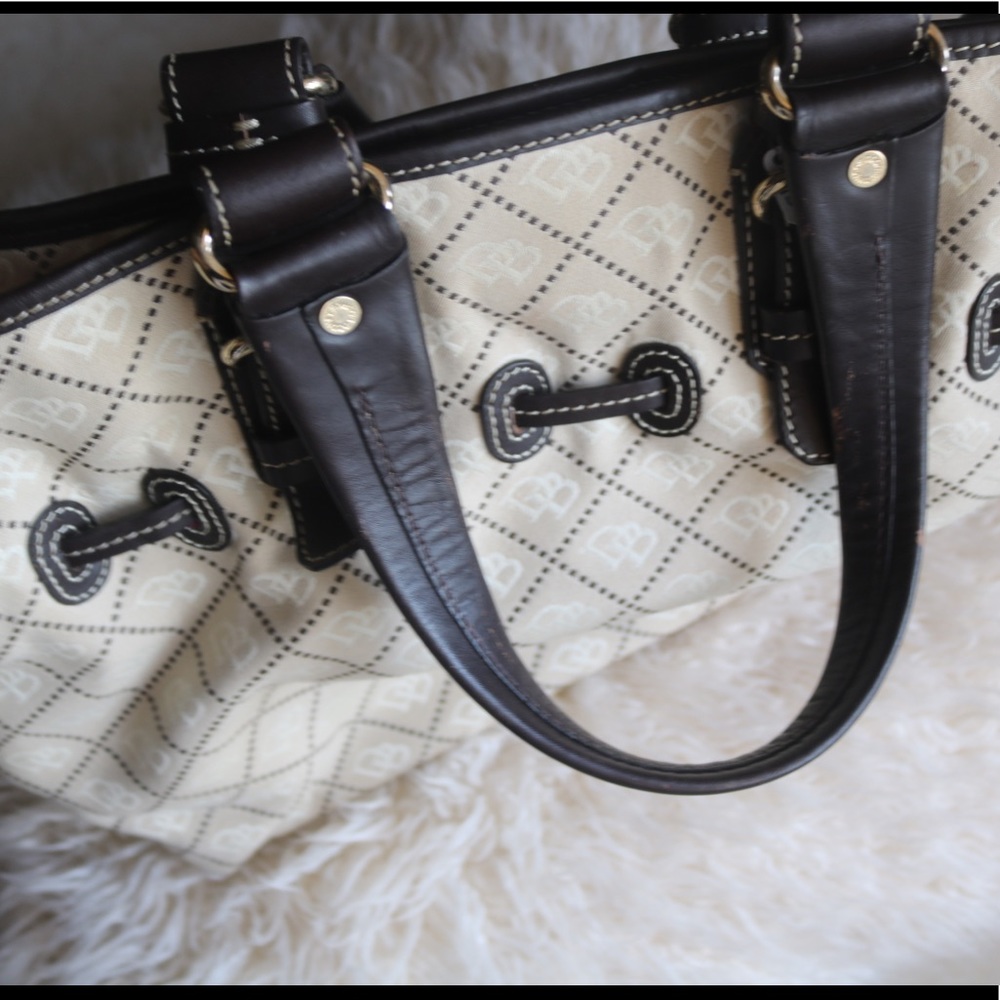 Dooney & Bourke